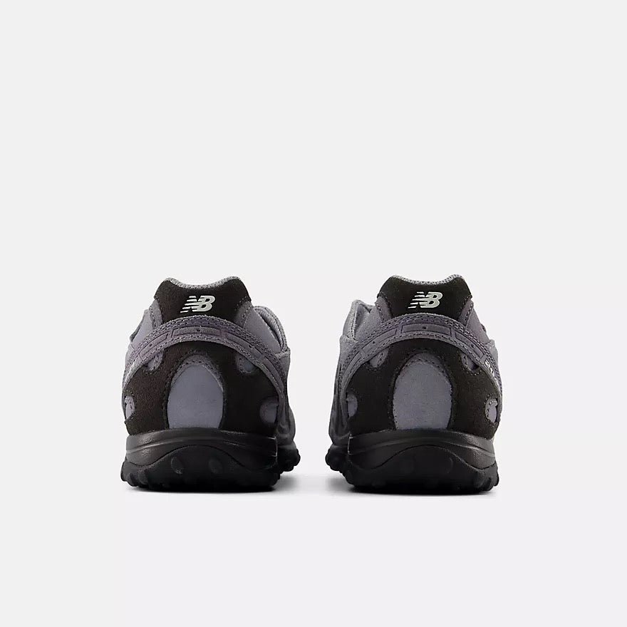New Balance 204V (Off-line Grey/Digital Mist)
