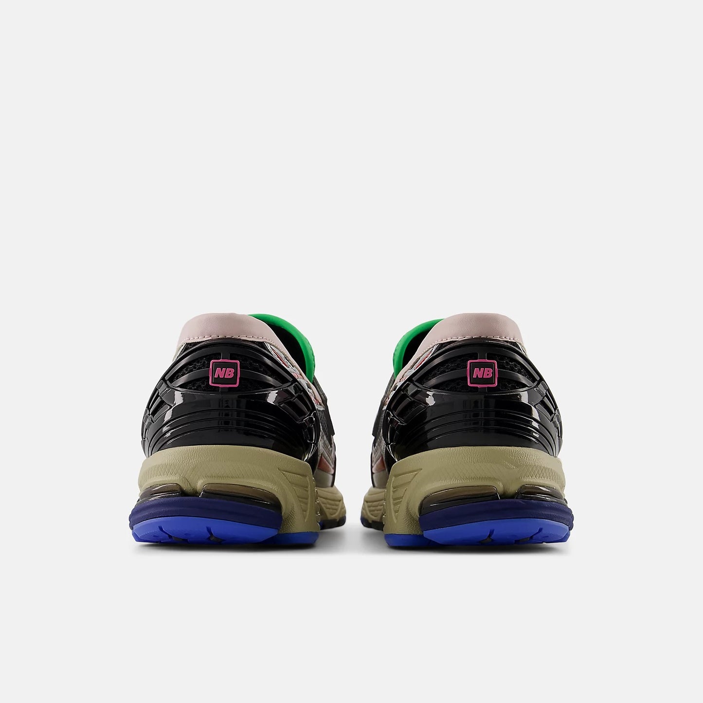 New Balance 1906L (Silver Metallic/Fire Cracker)