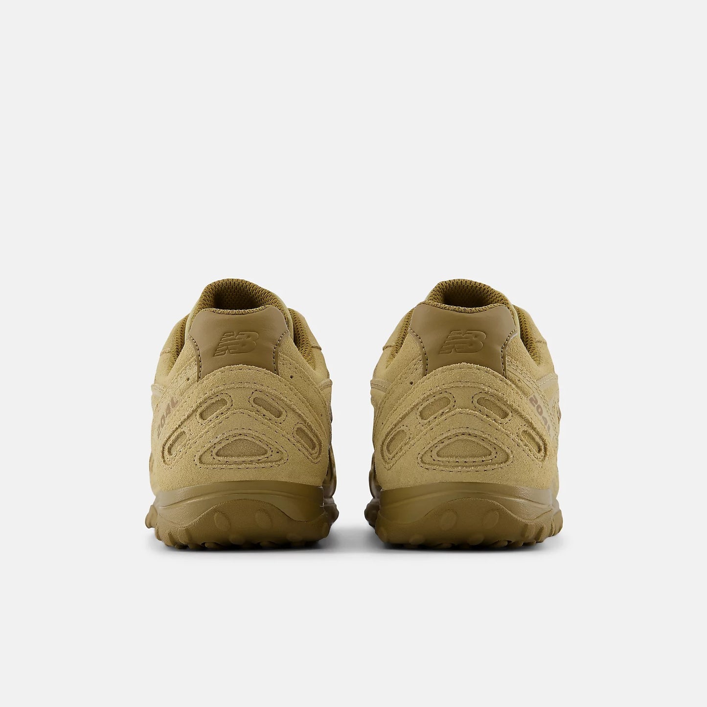 New Balance 204L (Quicksand/Bark)