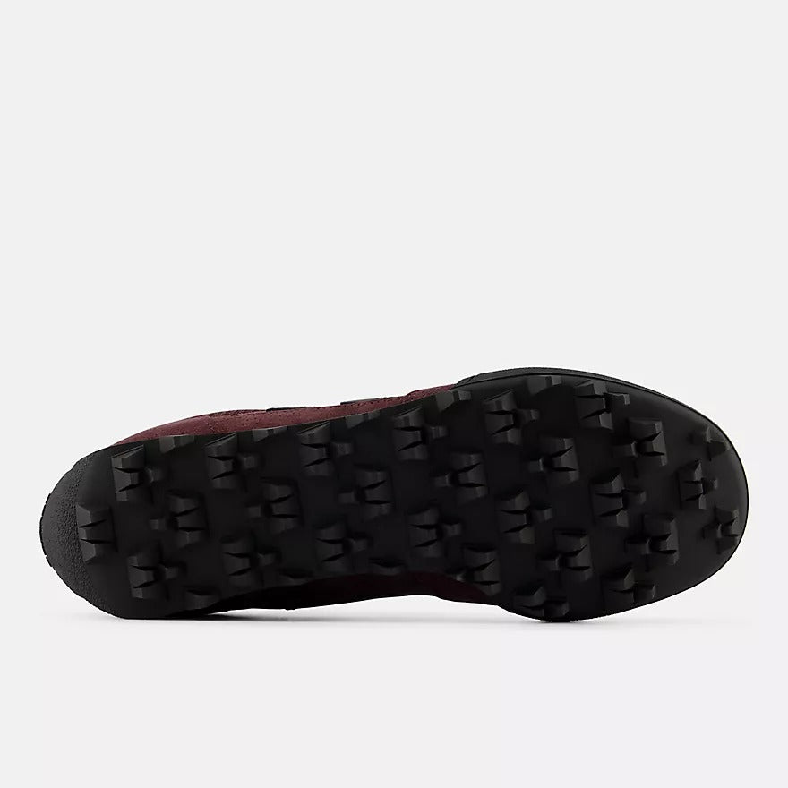 New Balance Gator Run (Cherry Leather)