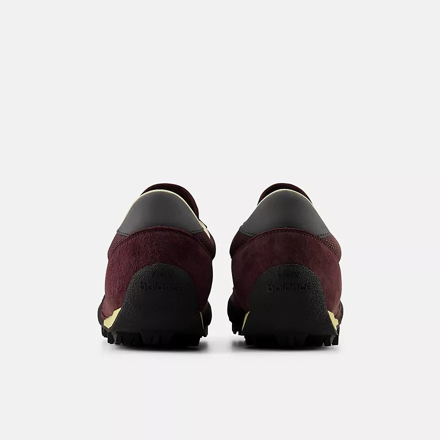 New Balance Gator Run (Cherry Leather)